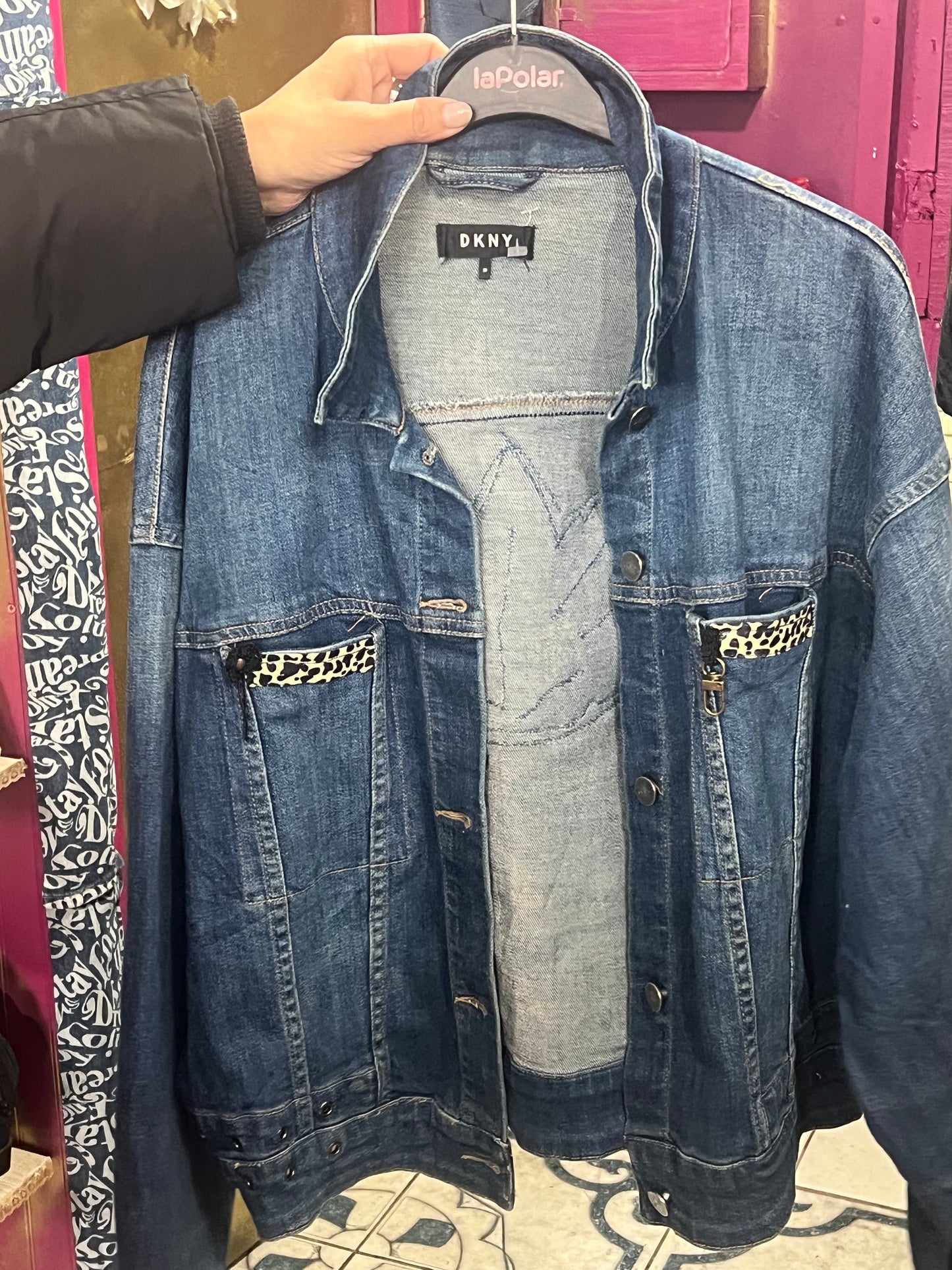 chaqueta intevenida okliz flor loto